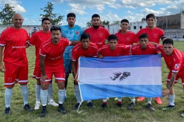 Sarmiento es uno de los cuatro equipos que se disputan la punta. Sarmiento es uno de los cuatro equipos que se disputan la punta.