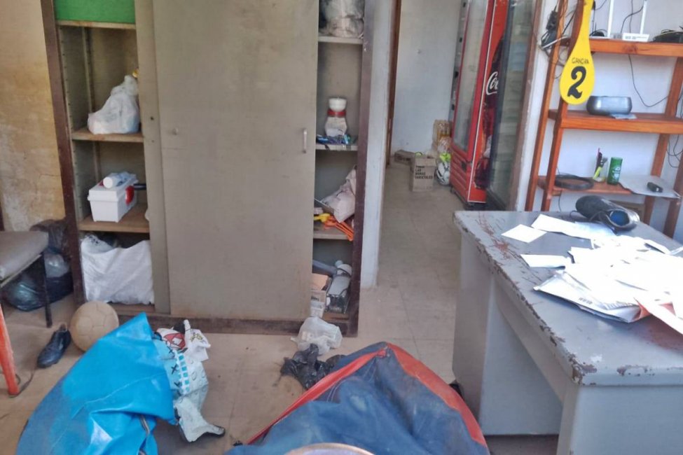 Delincuentes ingresaron a robar a un club deportivo en la zona de la costanera