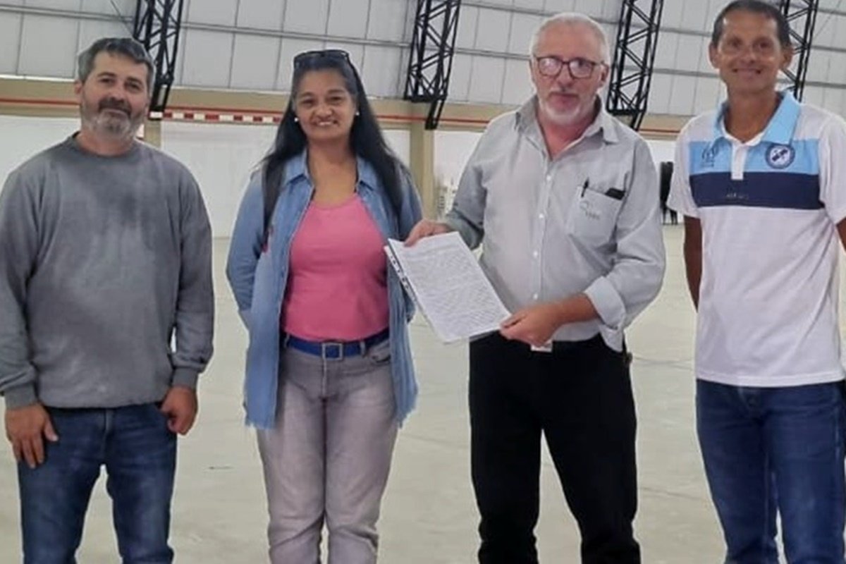 Deportistas de Ferro entremar&aacute;n en el gimnasio de La Escuela Comercio N&deg;1