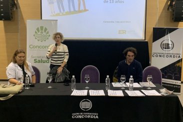 La capacitación reunió a unos treintena profesionales del departamento. La capacitación reunió a unos treintena profesionales del departamento.