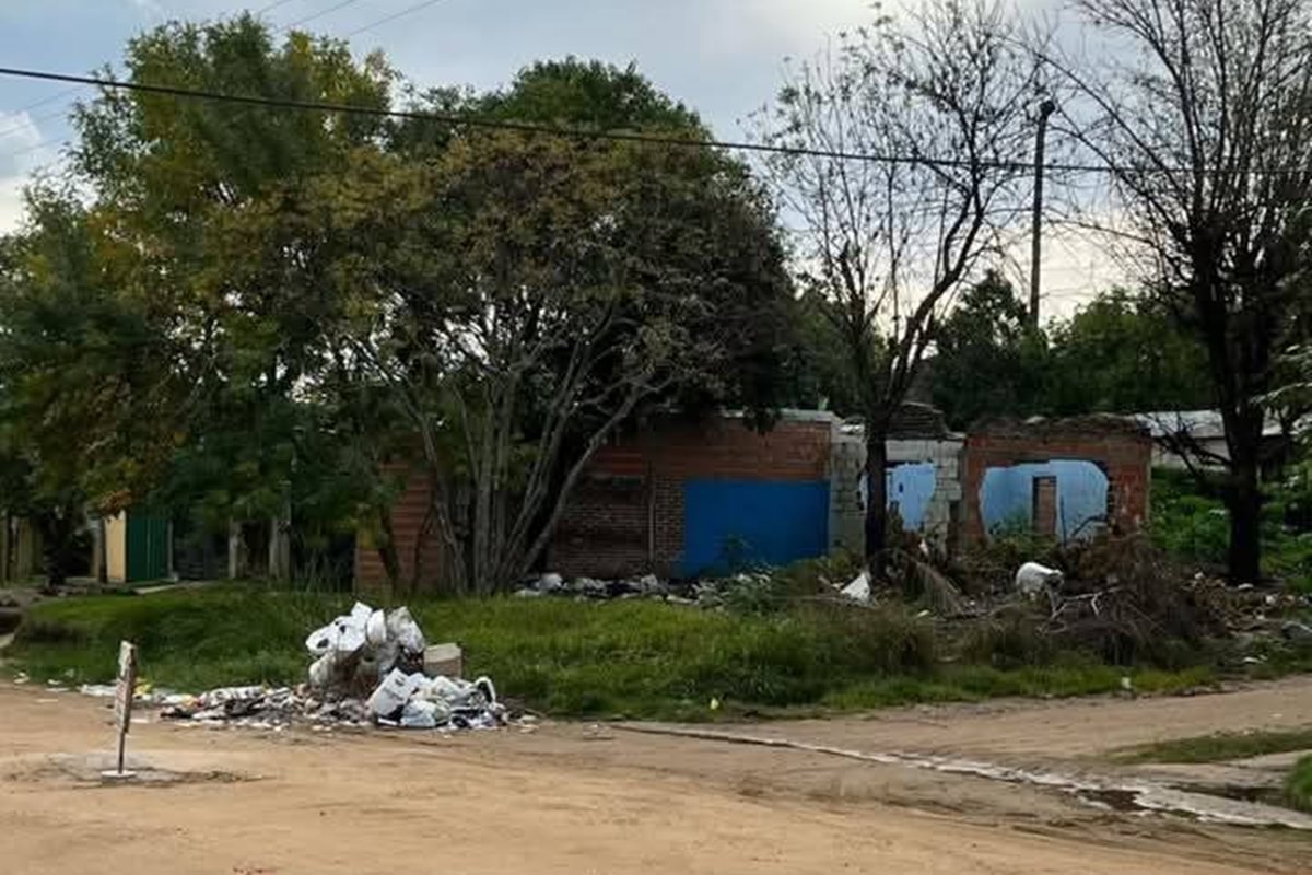 Vecinos del Barrio San Agustin reclaman por la formación de un micro ...