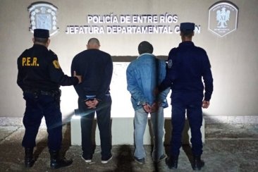 Entre los detenidos esta la madre biológica de la menor. Entre los detenidos esta la madre biológica de la menor.