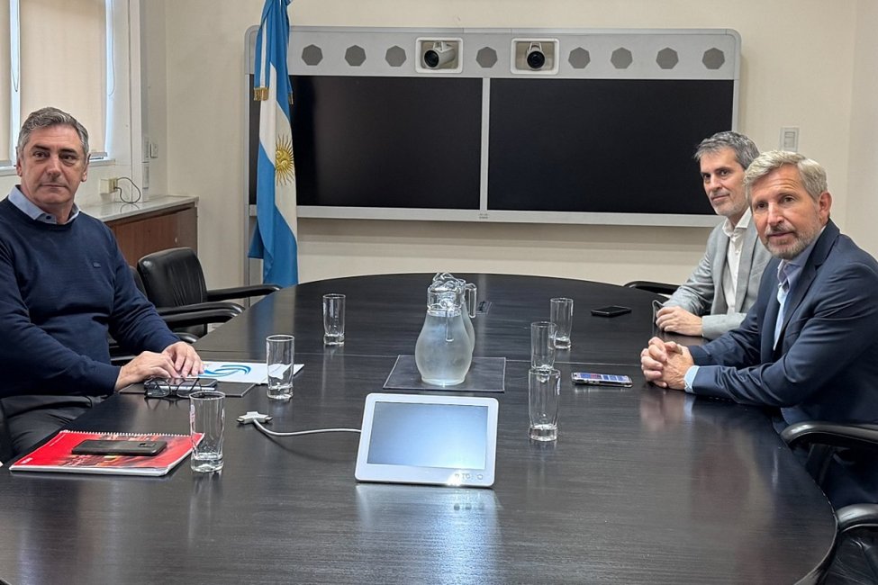 En una reunión con Vialidad Nacional Frigerio hizo un pedido por los trabajadores del peaje