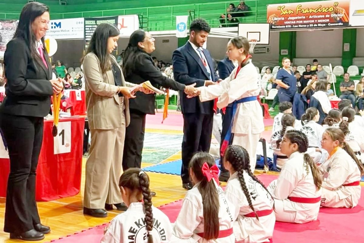 Competidores locales y de la ciudad de Salto.