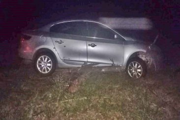 El siniestro vial ocurrió en el camino de acceso a Puerto Yeruá. El siniestro vial ocurrió en el camino de acceso a Puerto Yeruá.