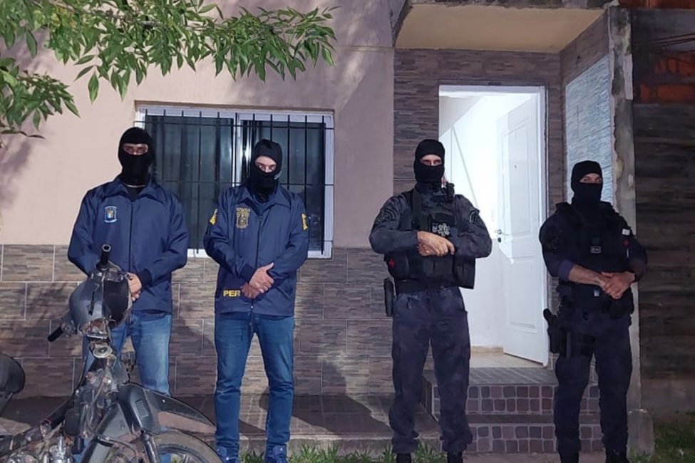 Cuatro personas fueron detenidas tras otros allanamientos por narcotráfico en la región