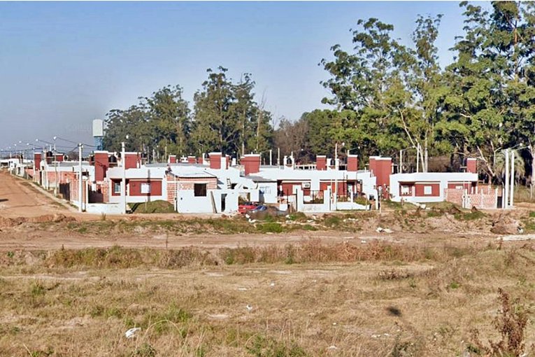 Vecinos de un barrio constru&iacute;do por el IAPV se&ntilde;alan un aumento "desproporcionado" en las cuotas de sus viviendas