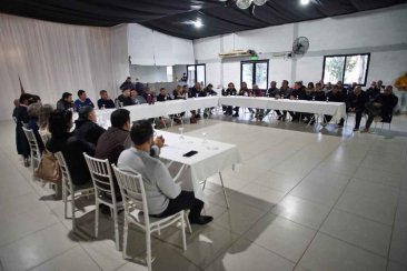 El apoyo de los intendentes del PJ. El apoyo de los intendentes del PJ.