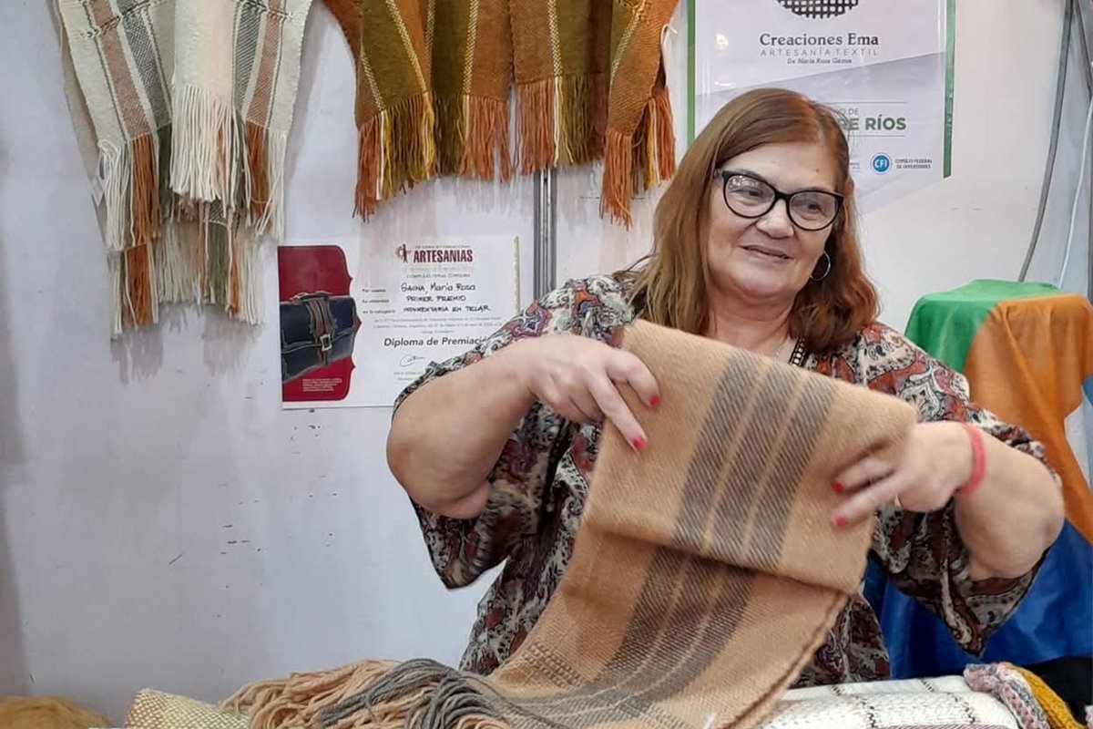 Maria Rosa Gauna en la Feria Nacional Maria Rosa Gauna en la Feria Nacional