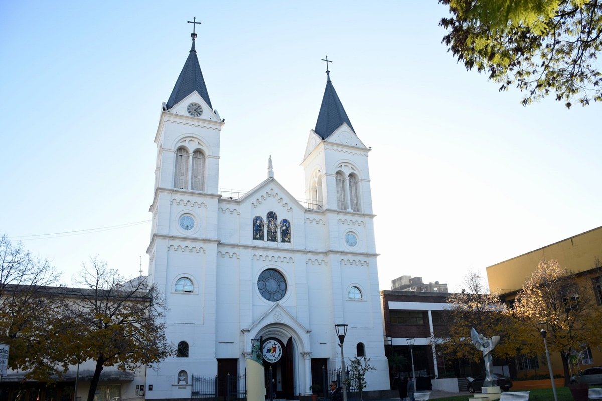 Adem&aacute;s, se servir&aacute; una chocolatada con facturas.