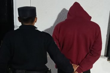 El menor es hijo de la mujer agredida y del detenido. El menor es hijo de la mujer agredida y del detenido.
