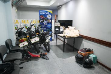 Además se logró el secuestro de importantes pruebas. Además se logró el secuestro de importantes pruebas.