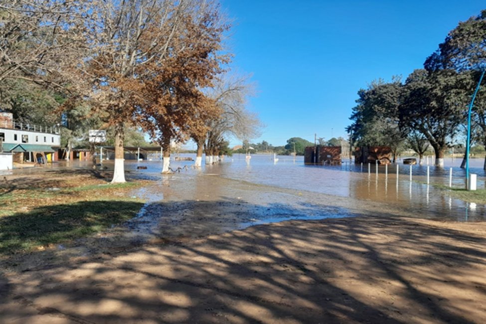 El río Uruguay se mantiene sin superar los últimos niveles máximos anunciados