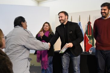 En esta oportunidad, se entregaron 26 escrituras de distintos barrios. En esta oportunidad, se entregaron 26 escrituras de distintos barrios.