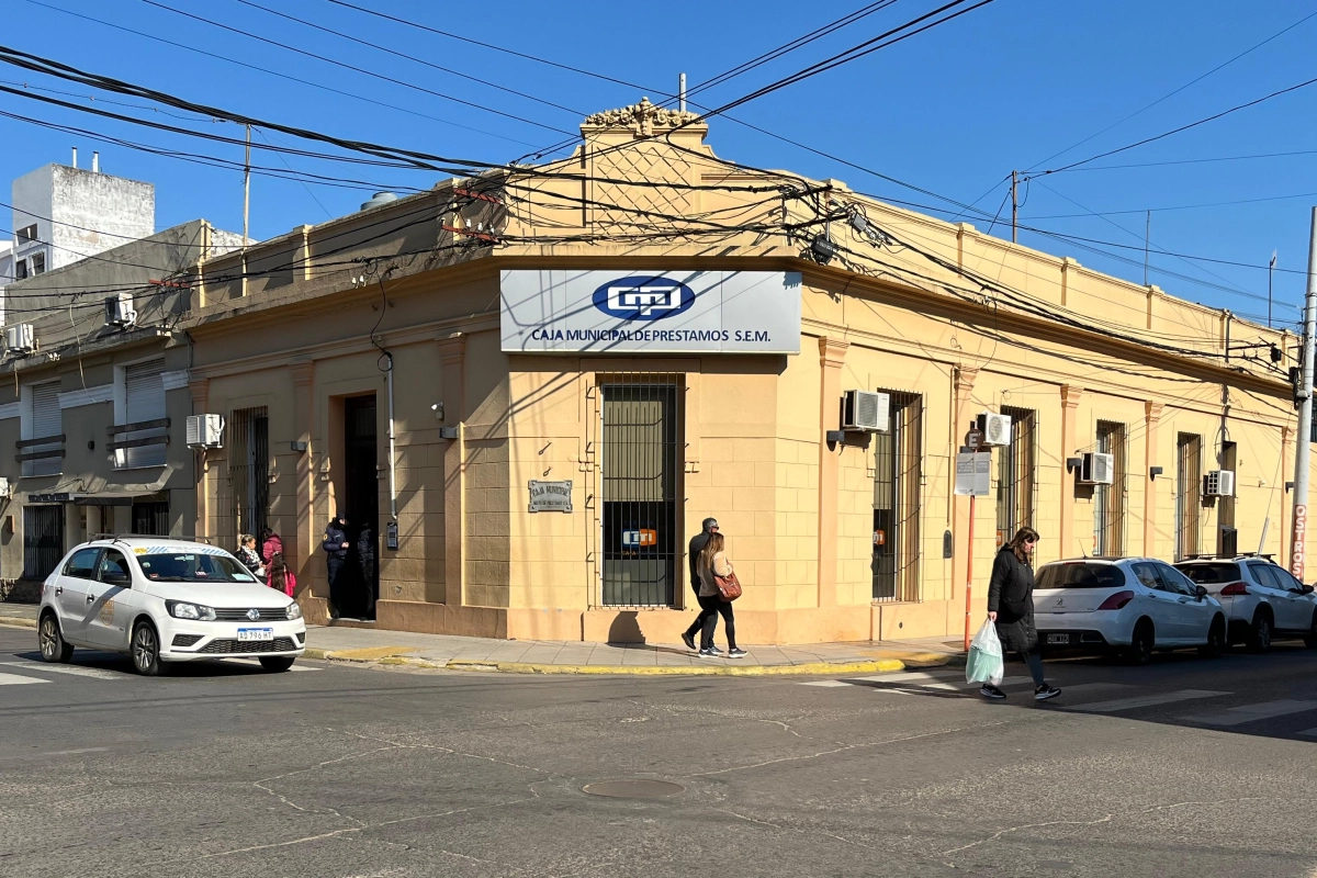 Piden que el remate sea suspendido hasta que se clarifique la situación. Piden que el remate sea suspendido hasta que se clarifique la situación.