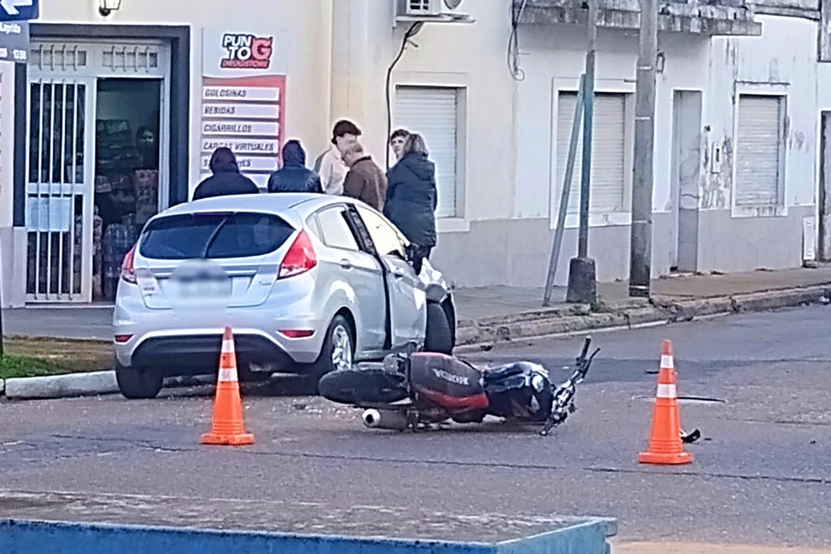 El motociclista padeció las peores consecuencias El motociclista padeció las peores consecuencias