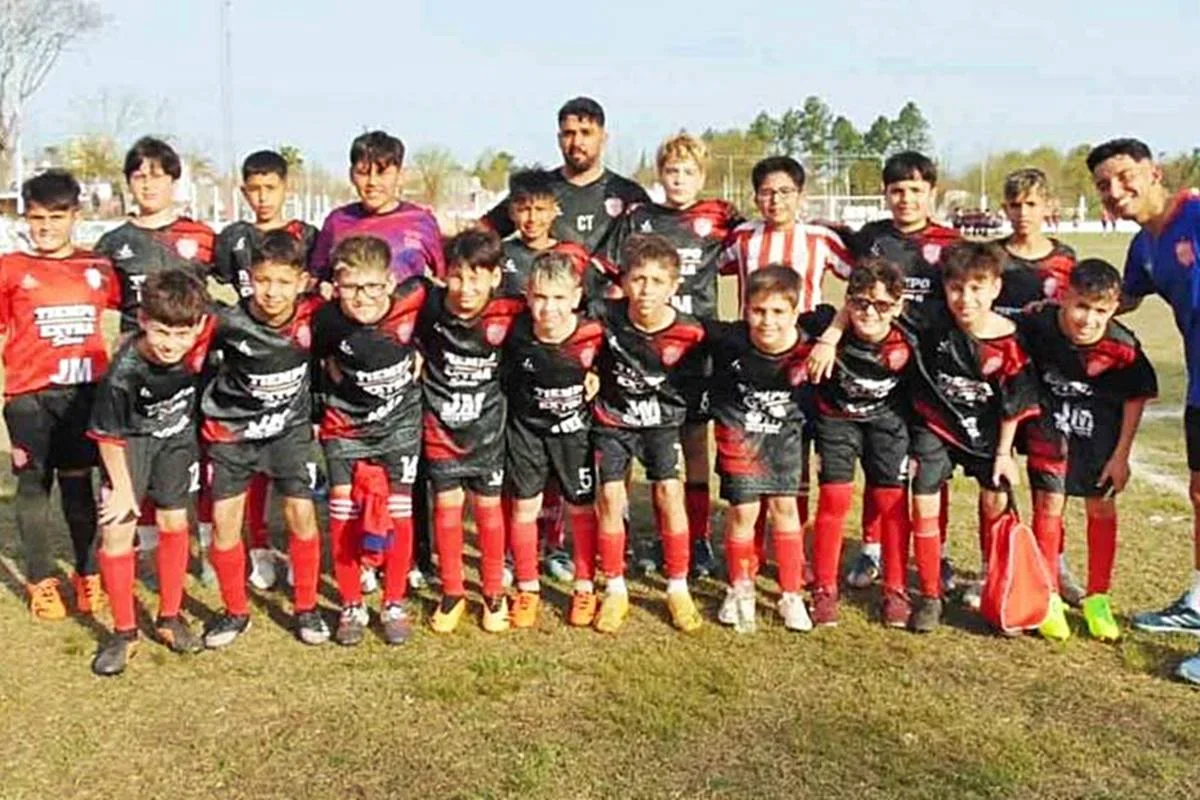 Libertad es uno de los clubes participantes.