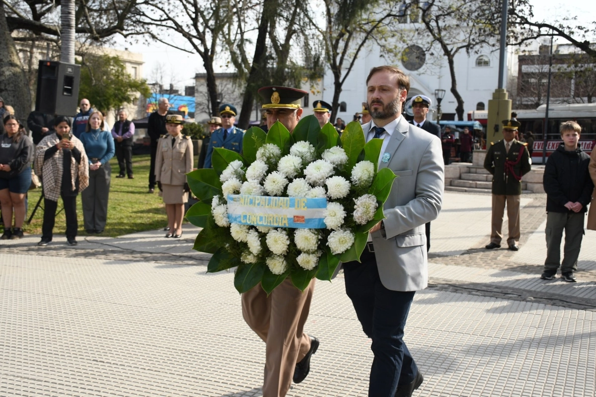 “Él entendió la libertad no como un regalo sino como una conquista”, afirmó Azcué. “Él entendió la libertad no como un regalo sino como una conquista”, afirmó Azcué.
