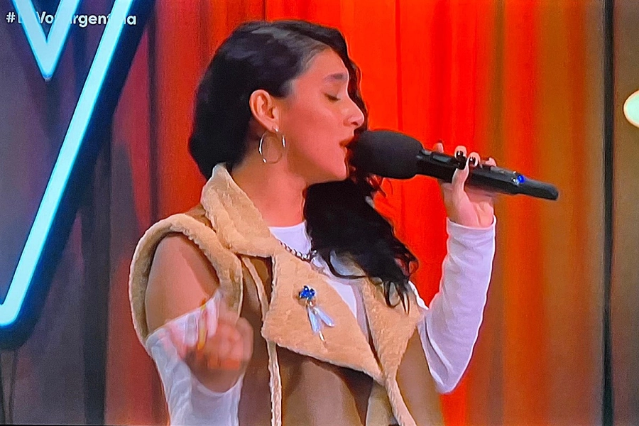 Camila se lució en los knockouts de La Voz