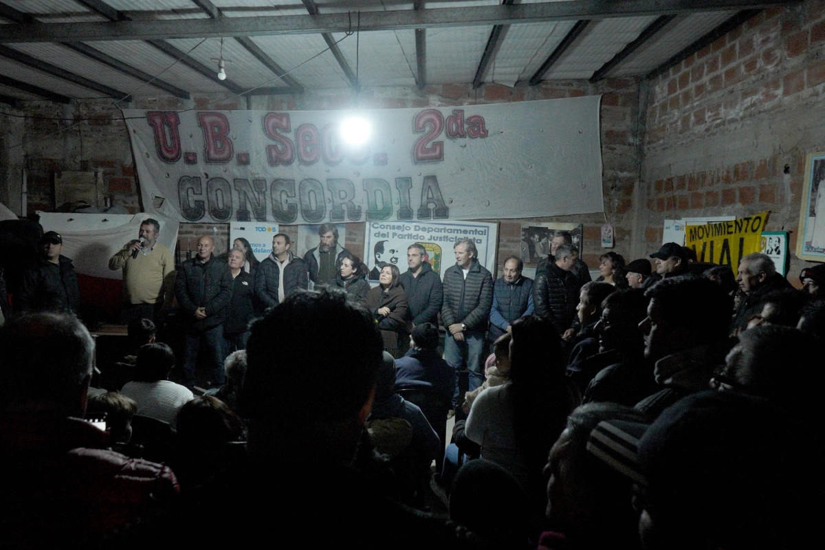 Arrieta organizó la reunión del PJ en la Unidad Básica 2 de Concordia. Arrieta organizó la reunión del PJ en la Unidad Básica 2 de Concordia.