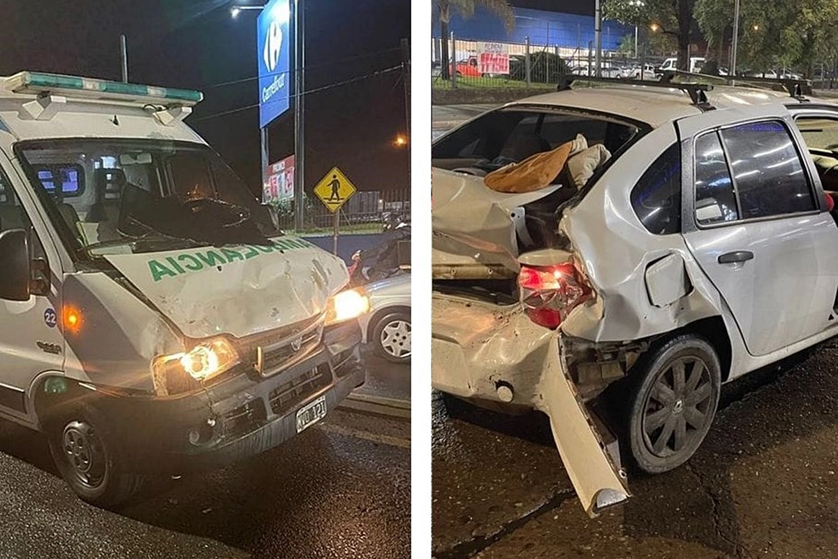 Los dos vehículos involucrados en el accidente. Los dos vehículos involucrados en el accidente.