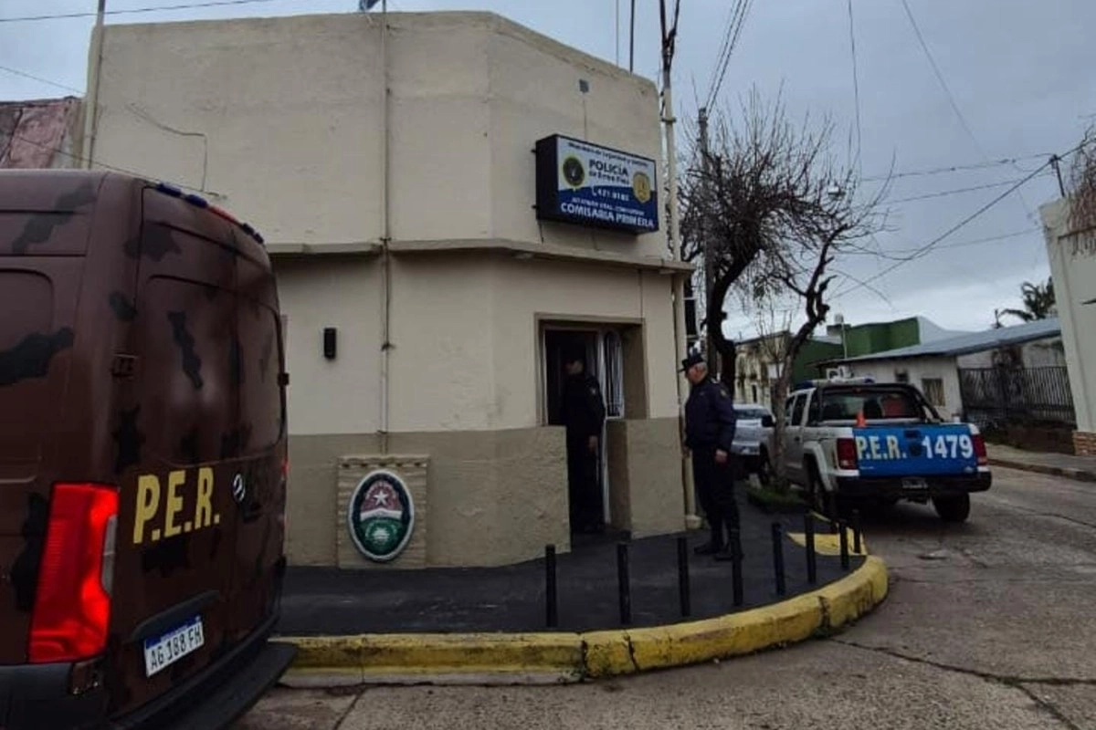 El hecho ourrió en la zona sur de la ciudad. El hecho ourrió en la zona sur de la ciudad.