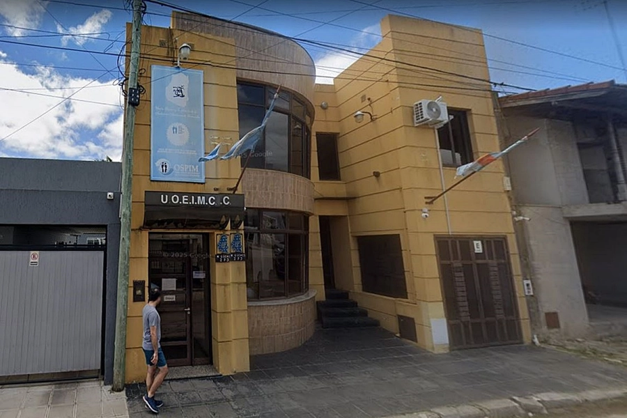La sede de la Obra Social del Personal de la Industria Maderera, en calle Güemes de Concordia