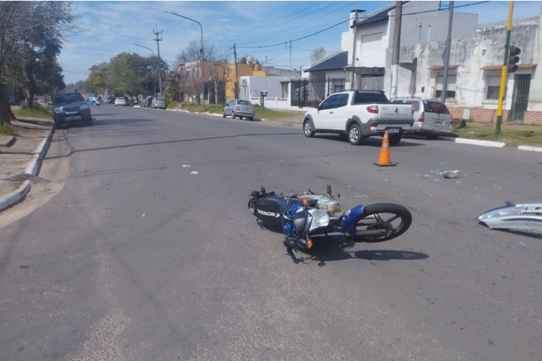 Un motociclista fue hospitalizado tras protagonizar un accidente en la zona sur de Concordia
