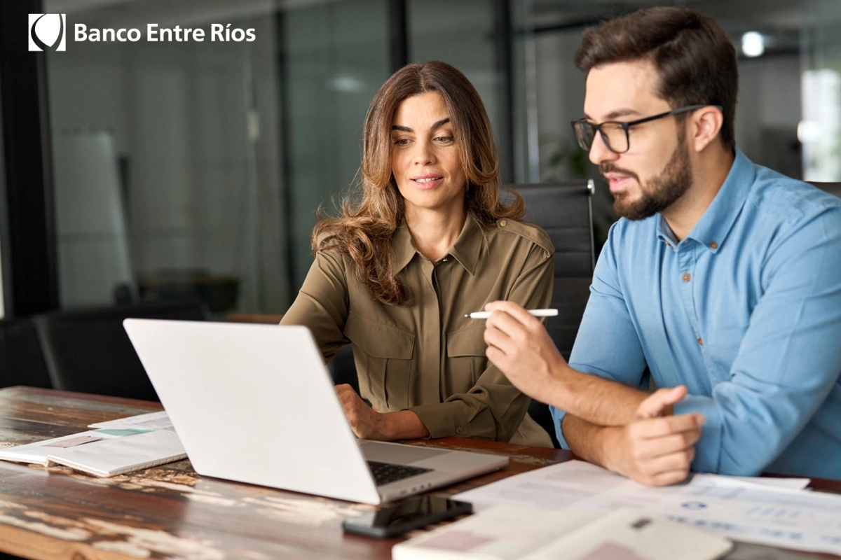 Seguros Corporativos para Empresas y el Agro Seguros Corporativos para Empresas y el Agro
