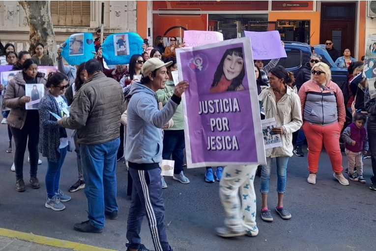 La Justicia advirtió a medios de prensa sobre exponer a la menor implicada en el crimen de este martes