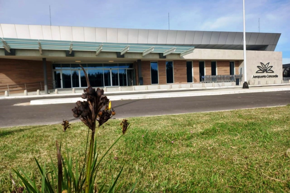 El Aeropuerto comienza a operar este lunes. El Aeropuerto comienza a operar este lunes.
