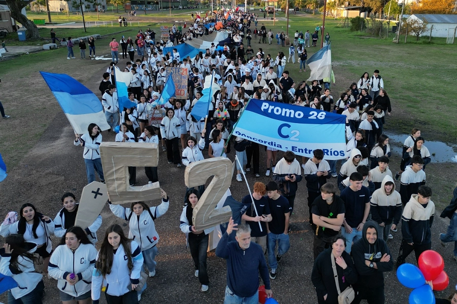 La columna partiendo desde el cors&oacute;dromo