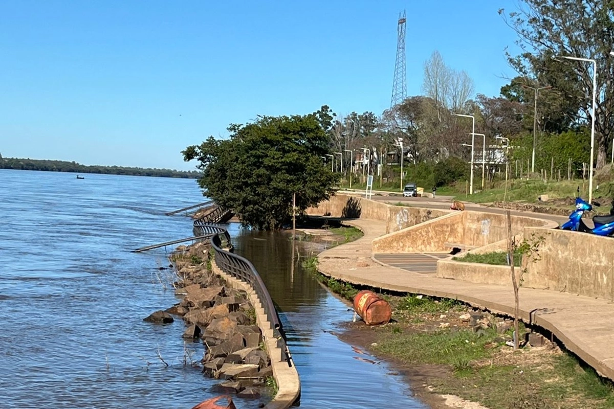 El nivel del embalse del Lago de Salto Grande tenderá a 35.20 metros. El nivel del embalse del Lago de Salto Grande tenderá a 35.20 metros.