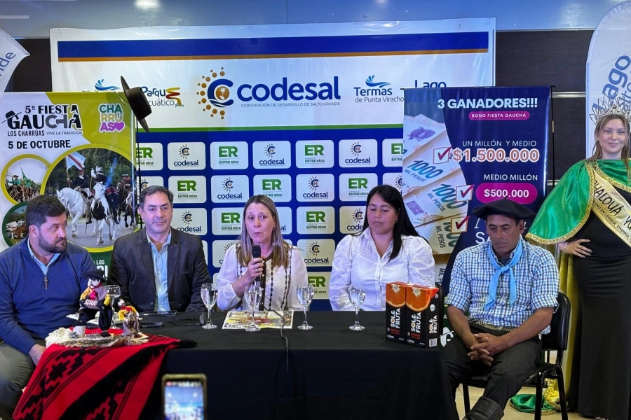 El presidente de CODESAL acompañó la presentación.