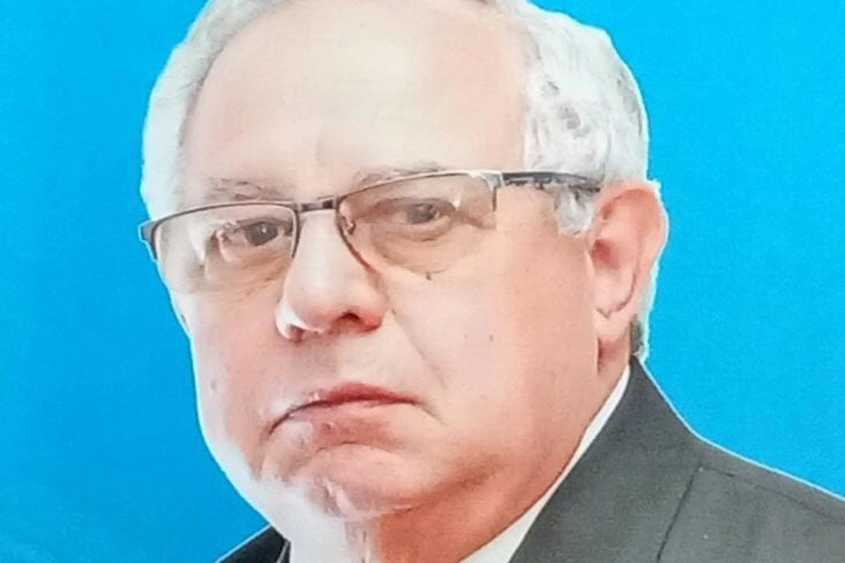 Fue además, presidente de la Centro de Comercio, Industria y Servicios de Concordia. Fue además, presidente de la Centro de Comercio, Industria y Servicios de Concordia.