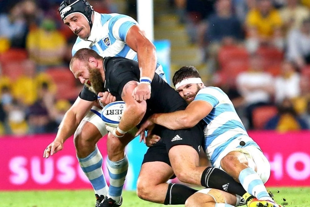 Marcos Kremer en uno de sus tantos tackles con Los Pumas Marcos Kremer en uno de sus tantos tackles con Los Pumas