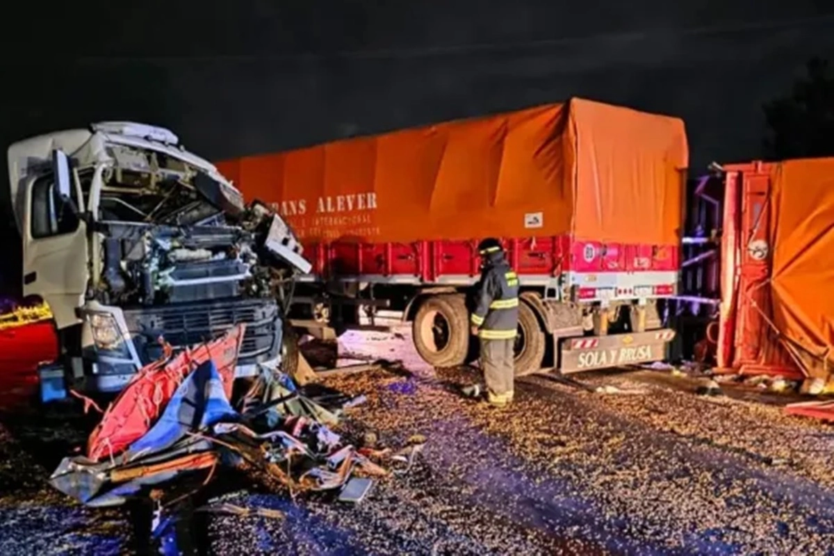 El concordiense sufrió fracturas en la cadera y en la pierna izquierda. El concordiense sufrió fracturas en la cadera y en la pierna izquierda.
