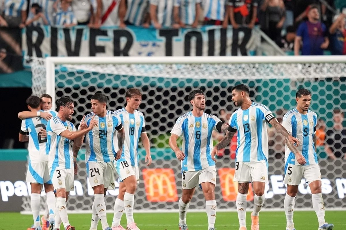 Unir la educaci&oacute;n con el Mundial.
