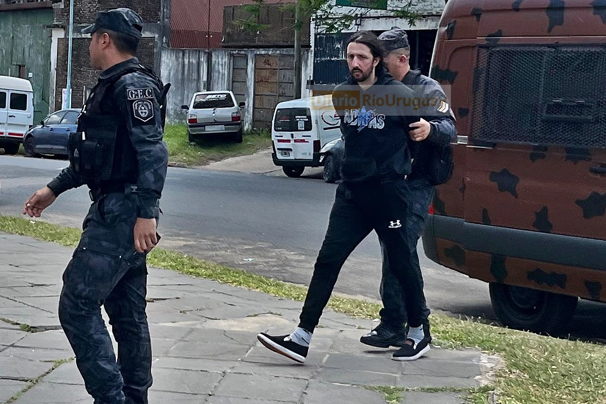 Laurta legando este jueves a la Comisaría del Menor y la Familia Laurta legando este jueves a la Comisaría del Menor y la Familia