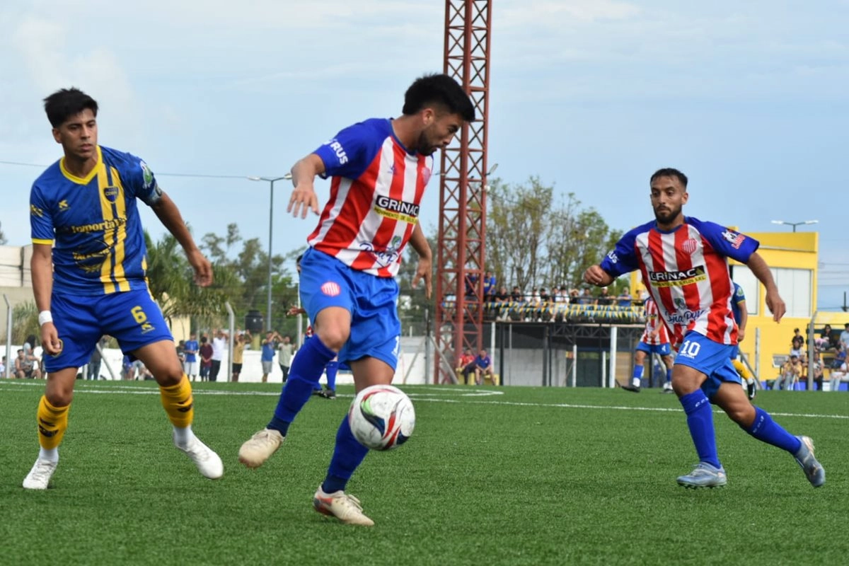 Libertad y Nebel se vuelven a enfrentar, esta vez por el Torneo Regional. Libertad y Nebel se vuelven a enfrentar, esta vez por el Torneo Regional.