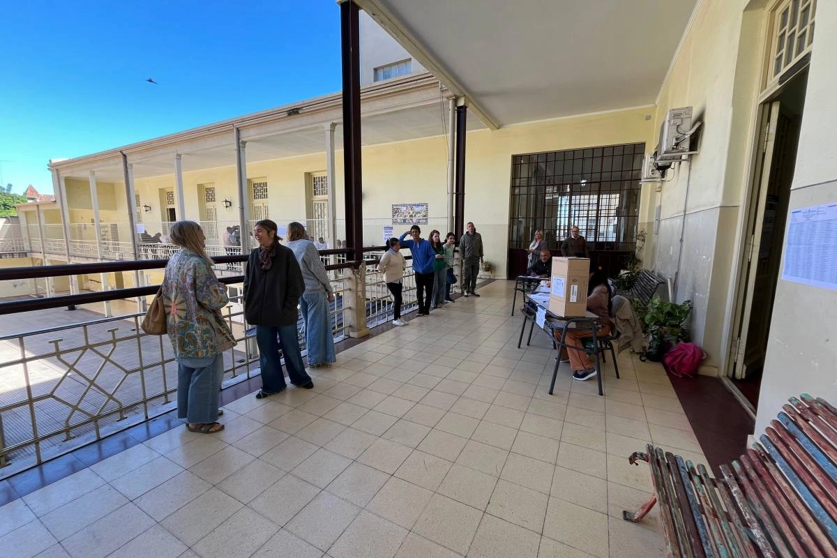 En las escuelas donde se votó no hay clases en el turno mañana. En las escuelas donde se votó no hay clases en el turno mañana.