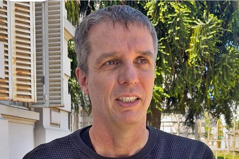 Cresto valoró la alta participación y afirmó que “el pueblo tiene la última palabra”