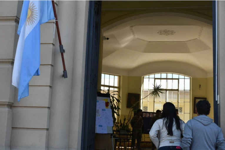 Cómo justificar el no haber ido a votar y de cuánto es la multa