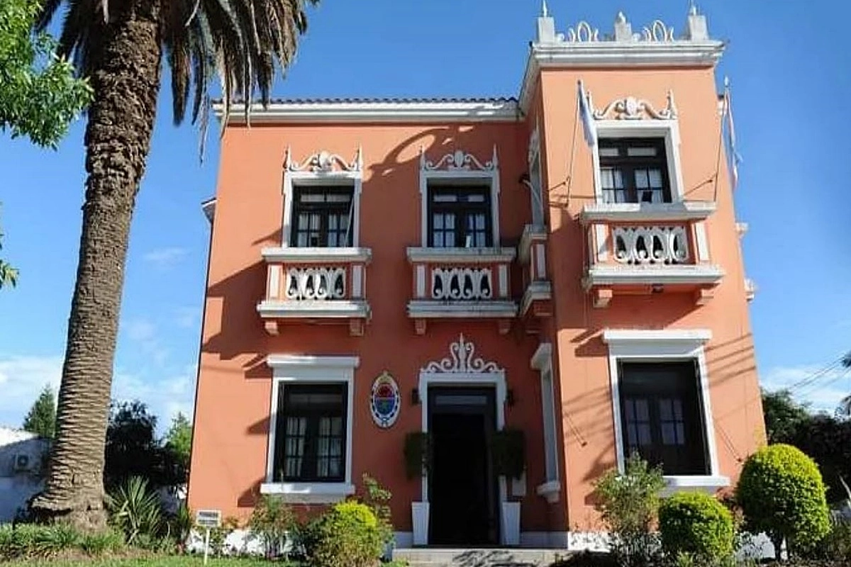 Edificio municipal de Feliciano