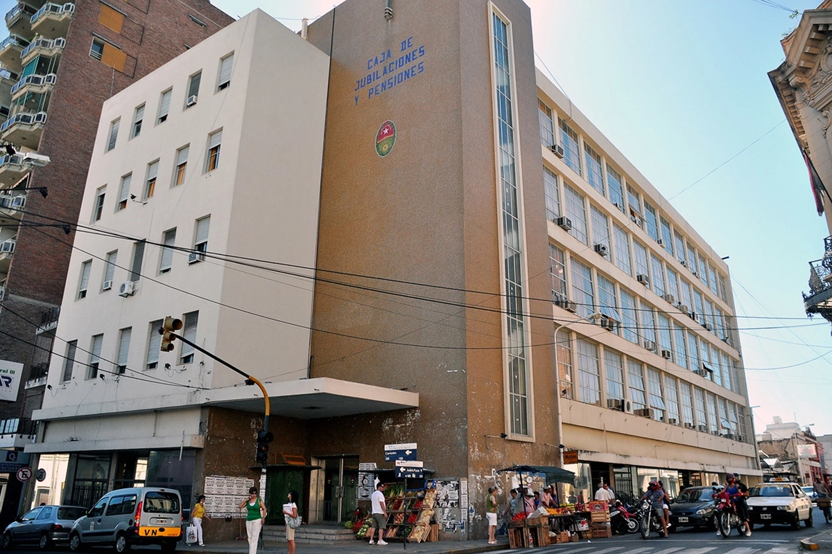 “El propósito de reducir el déficit y asegurar la continuidad del sistema”, indicó Bagnat.