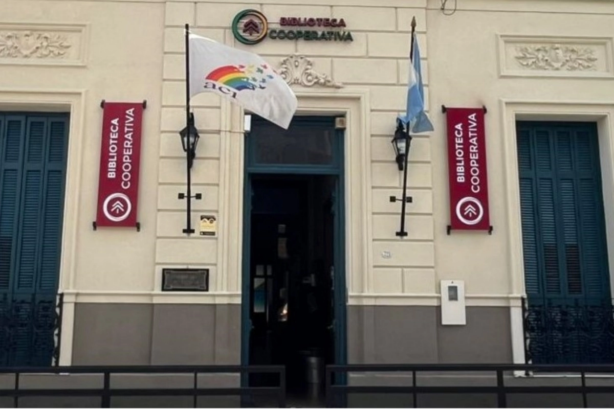 Biblioteca Julio Serebrinsky