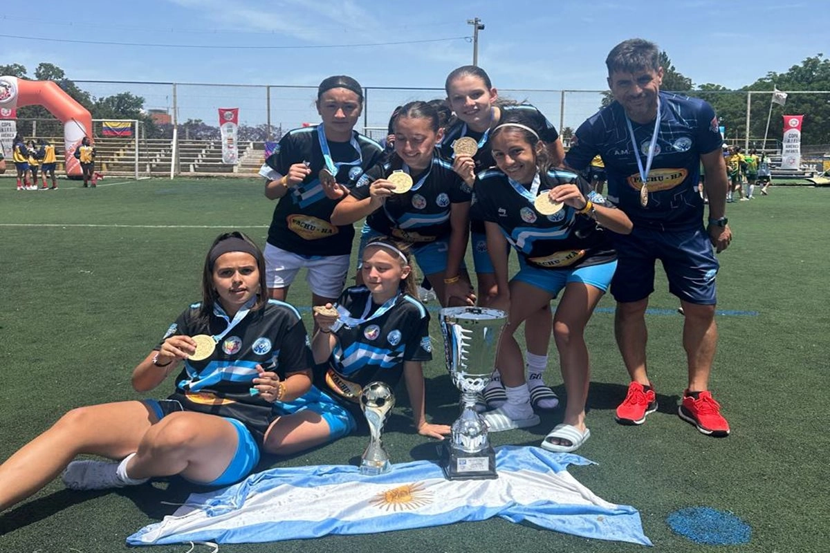 Gran participación de jugadoras concordienses en Montevideo.