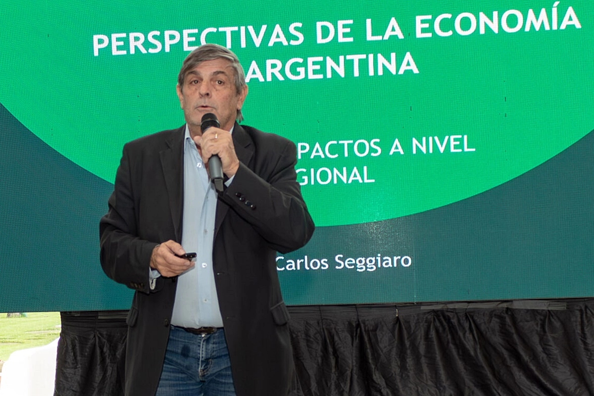 La charla estará a cargo del Licenciado en Economía, Carlos Seggiaro
