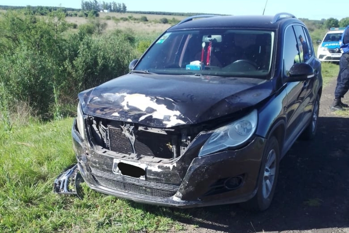 Un Volkswagen Tiguan impactó por atrás a otro vehículo.