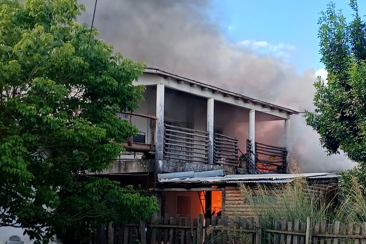 El incendio ocurrió durante a tarde del domingo